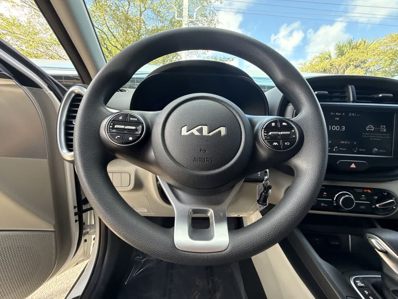 Thumbnail: 2025 Kia Soul - 15