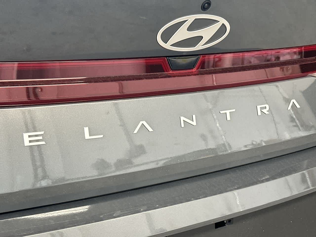 Thumbnail: 2025 Hyundai Elantra - 10
