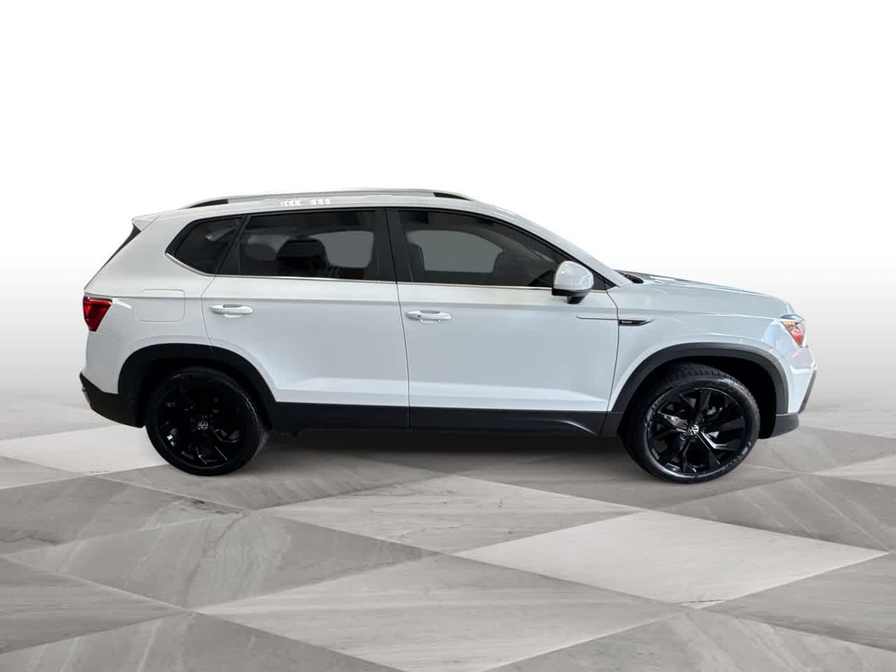 Thumbnail: 2023 Volkswagen Taos - 9