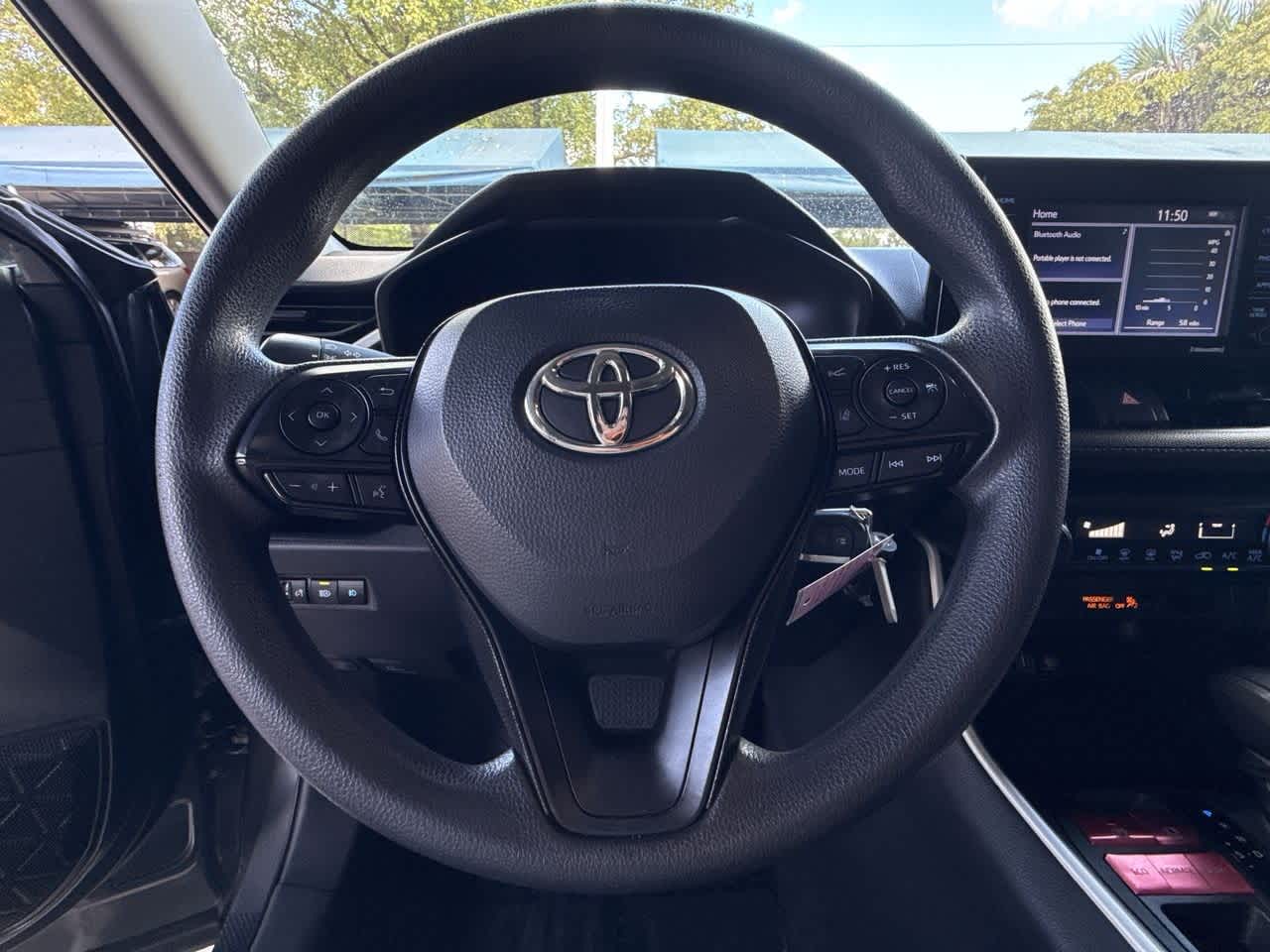 Thumbnail: 2022 Toyota RAV4 - 15