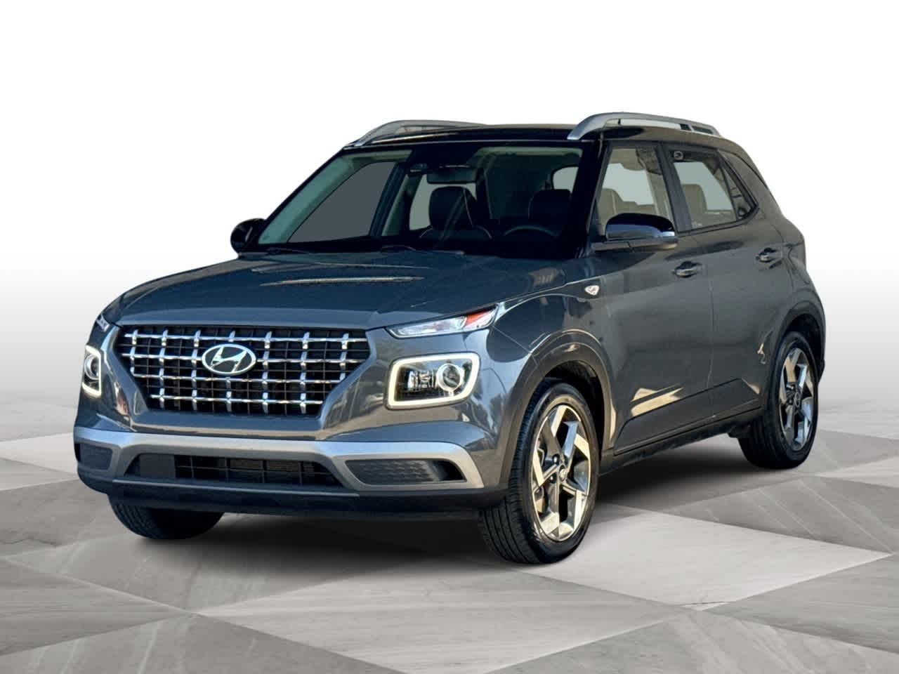 Thumbnail: 2023 Hyundai Venue - 4