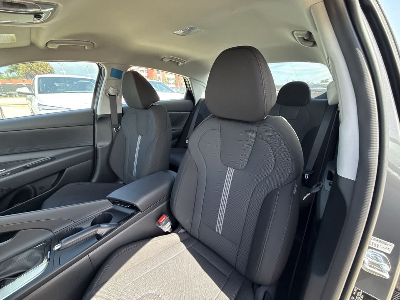 Thumbnail: 2025 Hyundai Elantra - 14