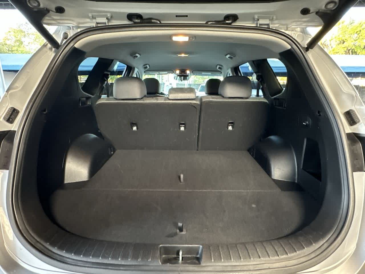 Thumbnail: 2023 Hyundai Santa Fe - 25