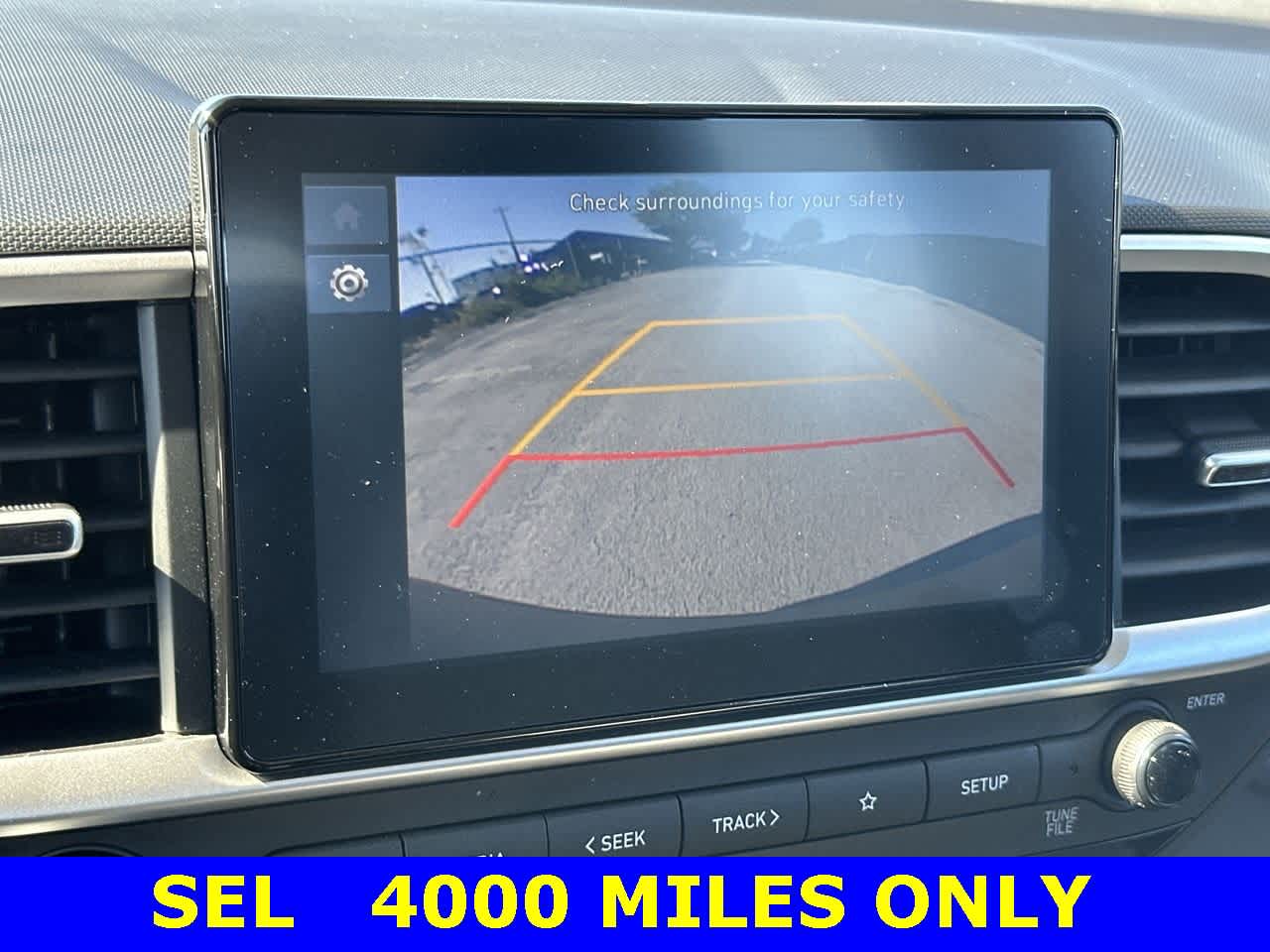 Thumbnail: 2025 Hyundai Venue - 19