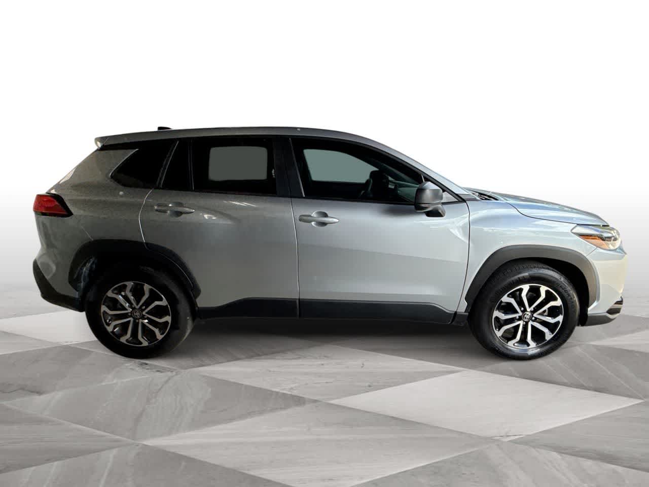 Thumbnail: 2025 Toyota Corolla Cross - 9