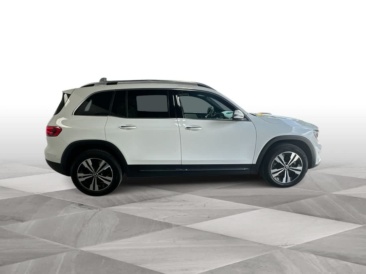 Thumbnail: 2025 Mercedes-Benz GLB - 9