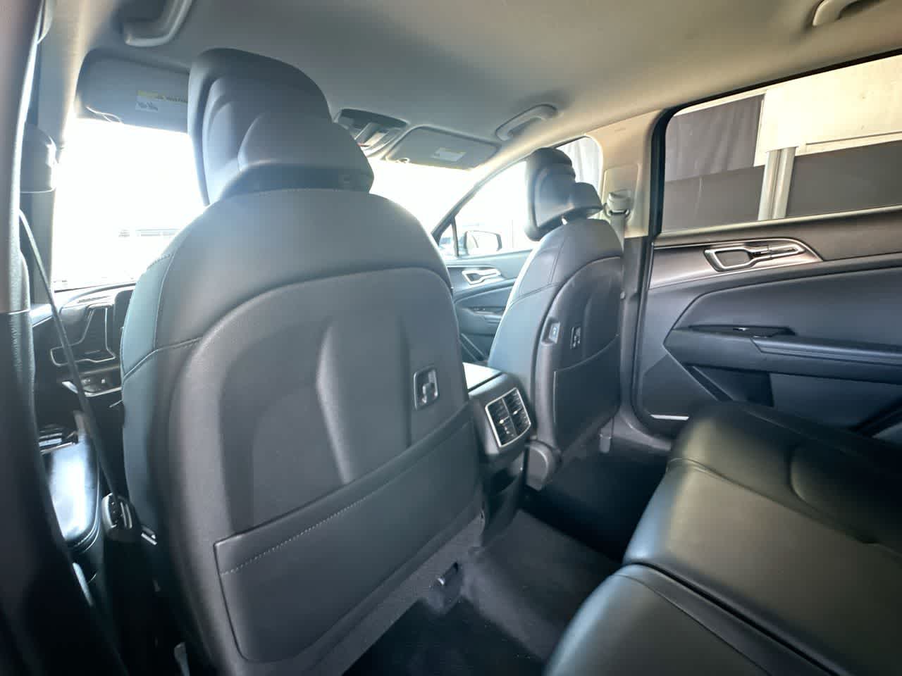 Thumbnail: 2023 Kia Sportage - 23