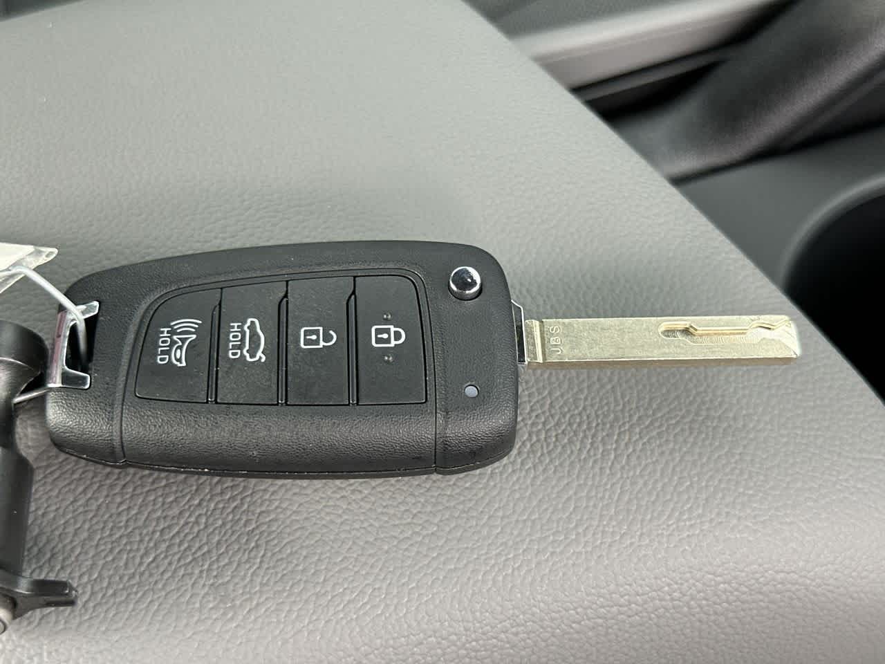 Thumbnail: 2025 Hyundai Elantra - 28