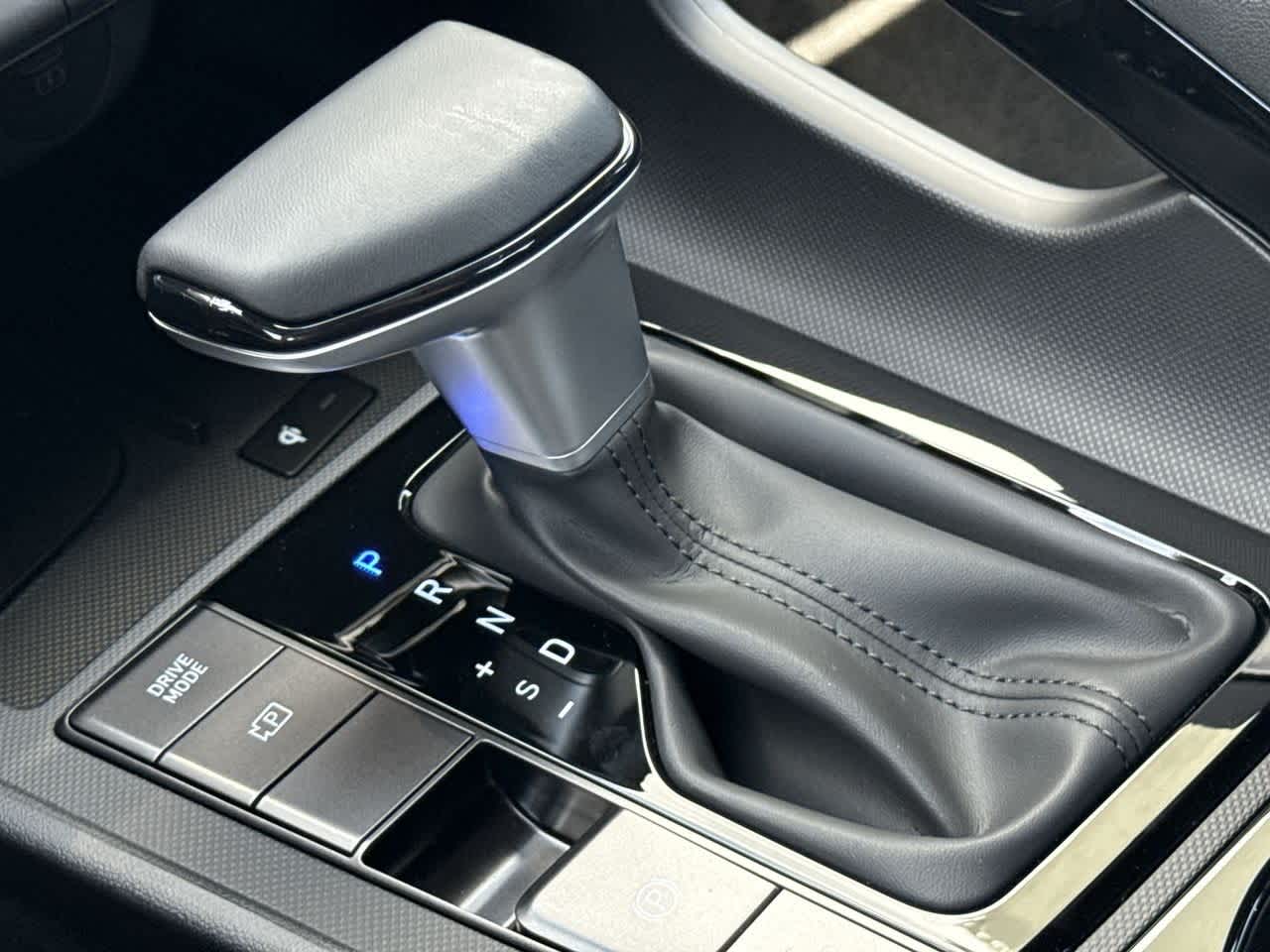Thumbnail: 2025 Hyundai Elantra - 21