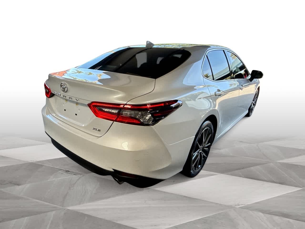 Thumbnail: 2021 Toyota Camry - 8