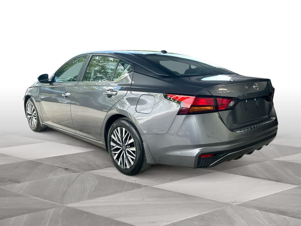 Thumbnail: 2023 Nissan Altima - 6
