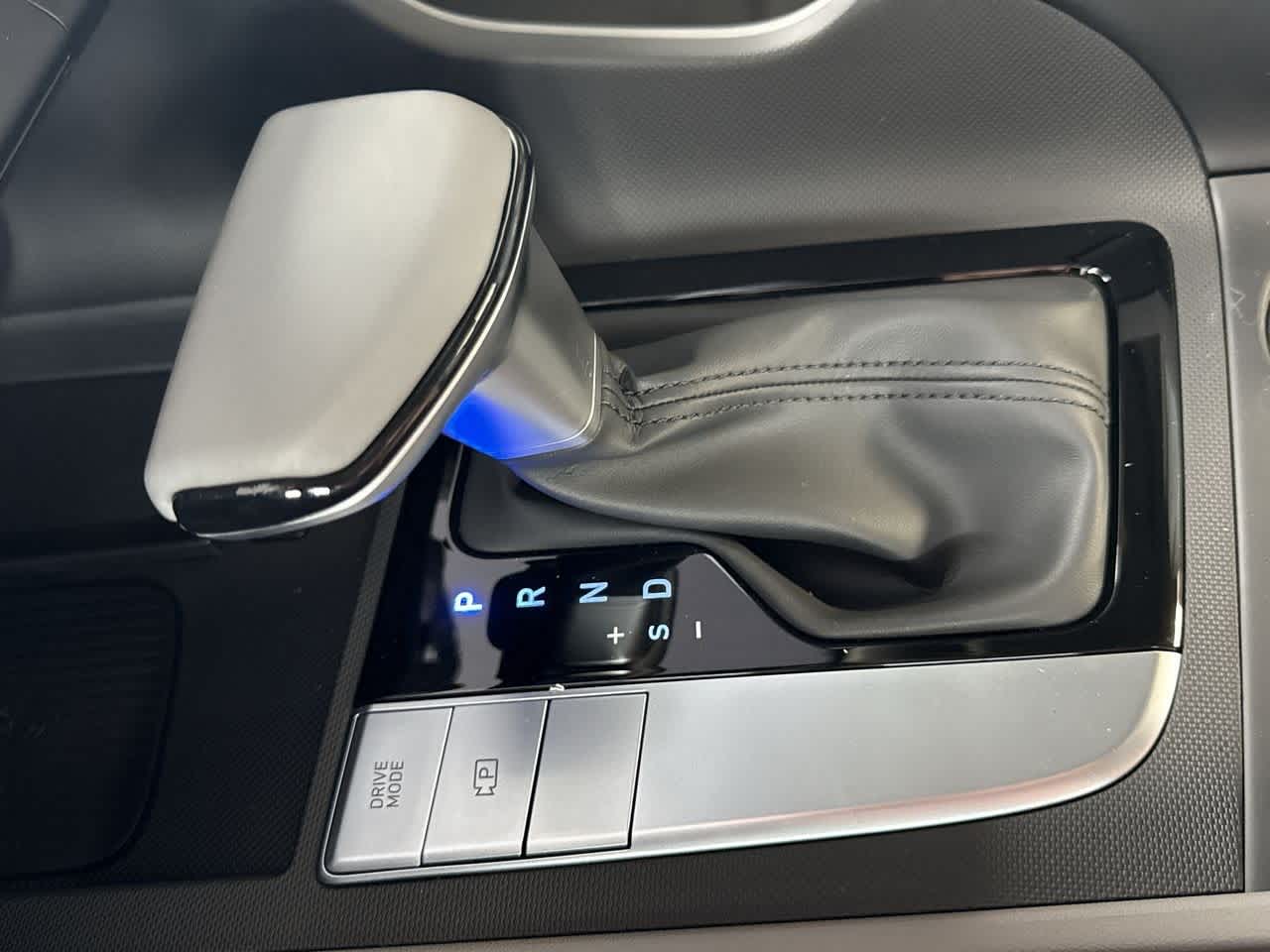 Thumbnail: 2025 Hyundai Elantra - 21