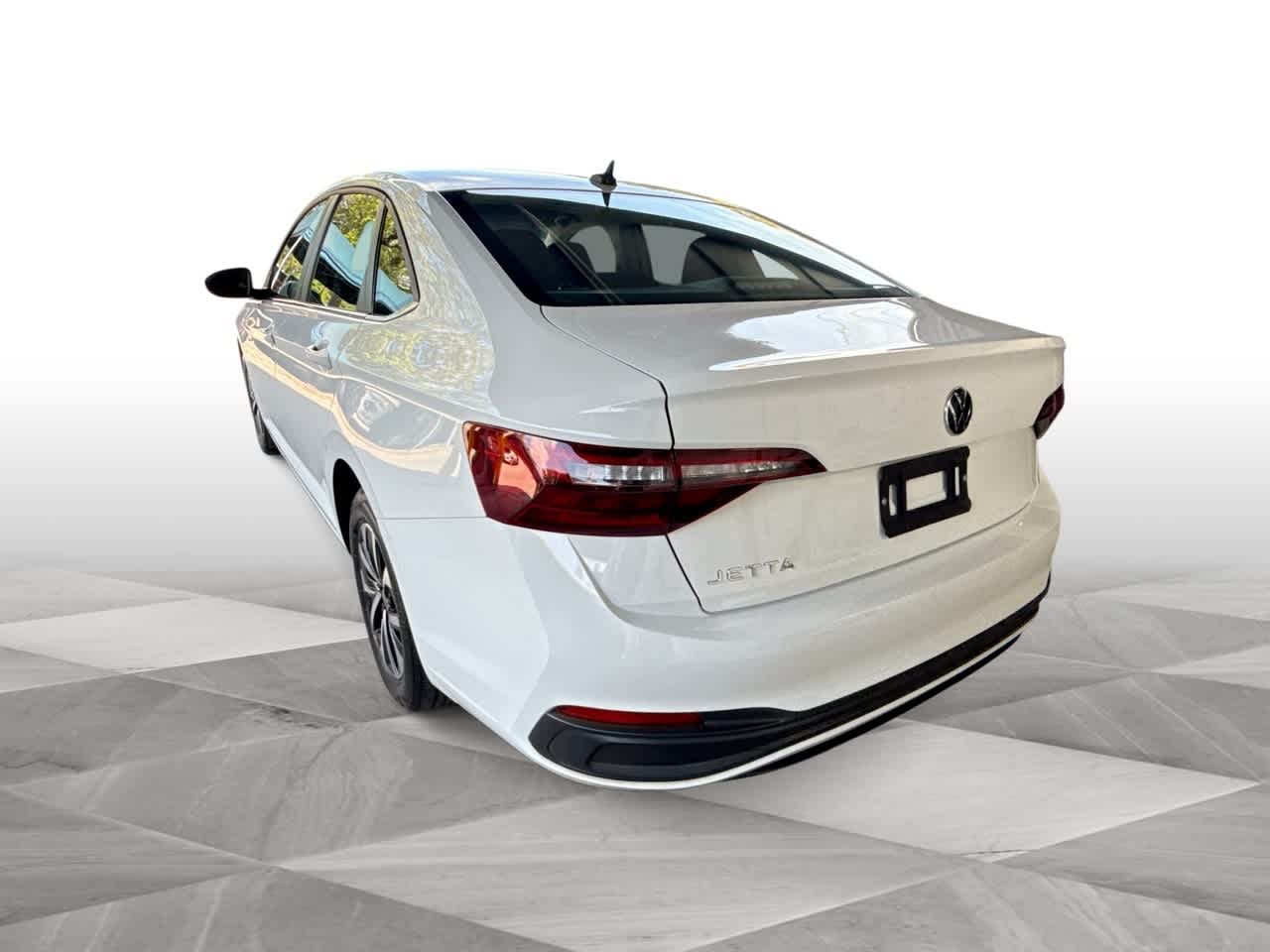 Thumbnail: 2023 Volkswagen Jetta - 6