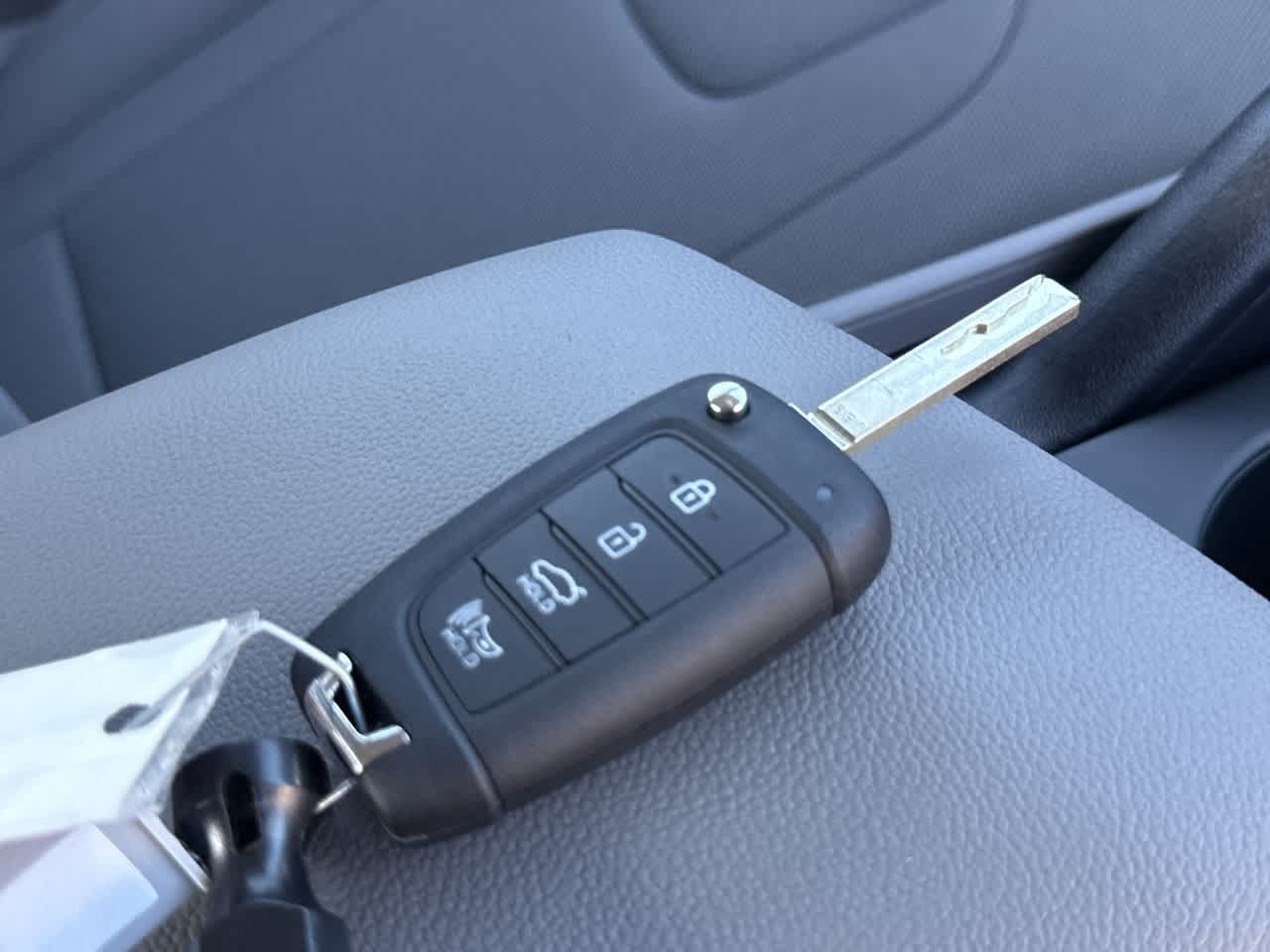 Thumbnail: 2025 Hyundai Elantra - 27