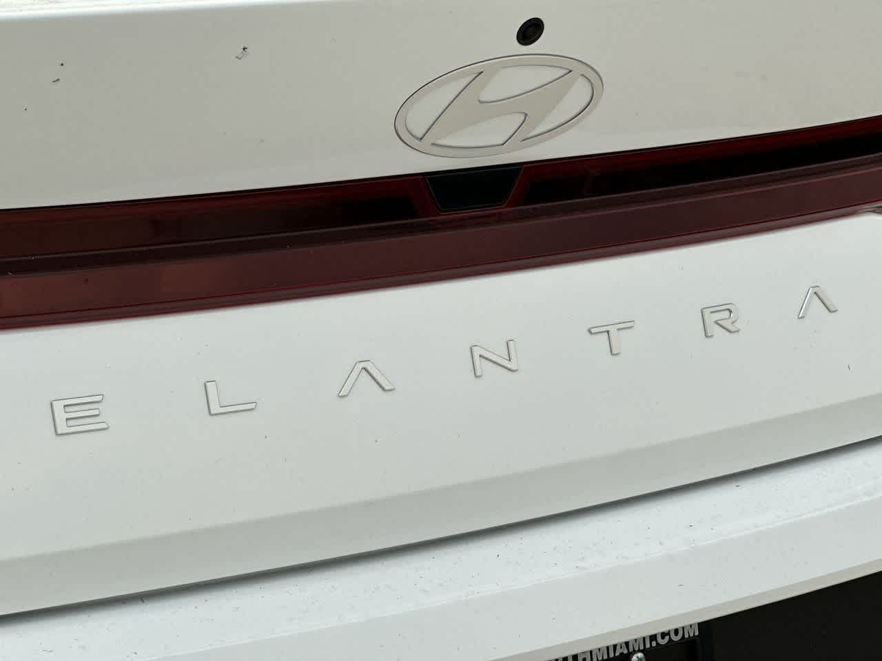 Thumbnail: 2025 Hyundai Elantra - 10