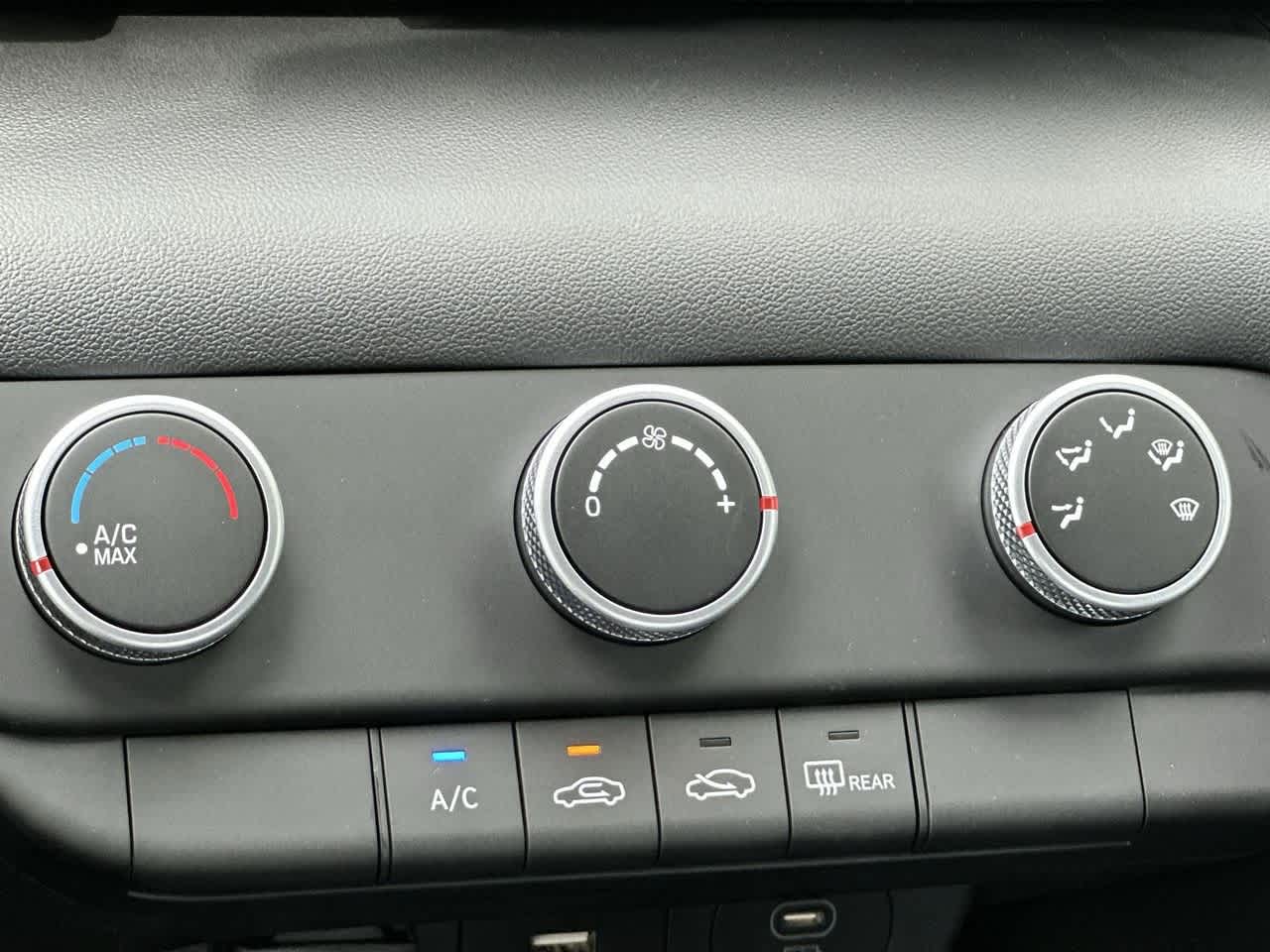 Thumbnail: 2025 Hyundai Elantra - 20