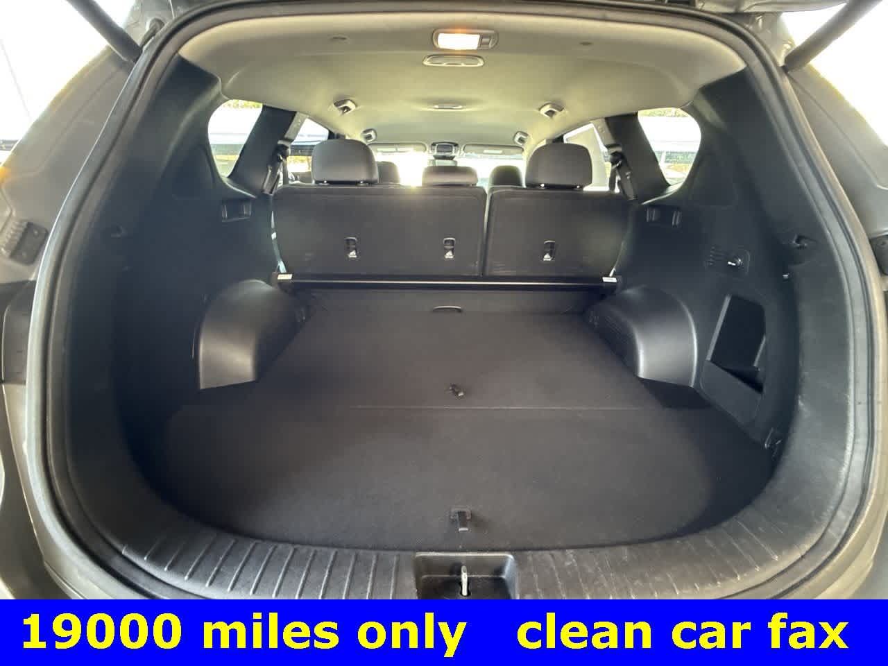 Thumbnail: 2023 Hyundai Santa Fe - 25