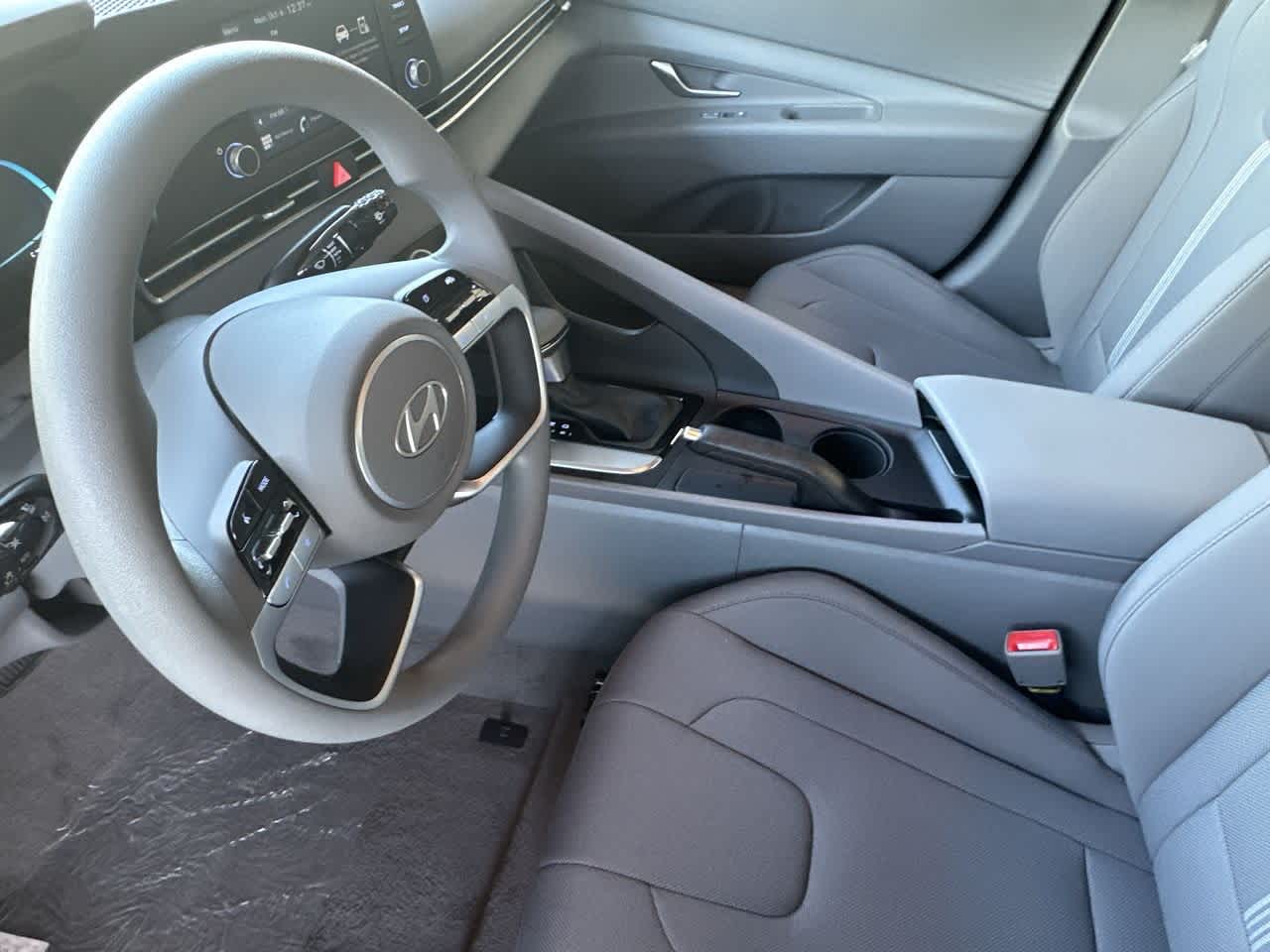 Thumbnail: 2025 Hyundai Elantra - 13