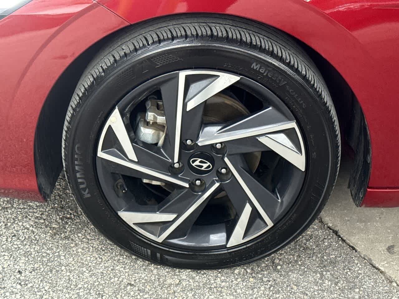 Thumbnail: 2024 Hyundai Elantra - 10