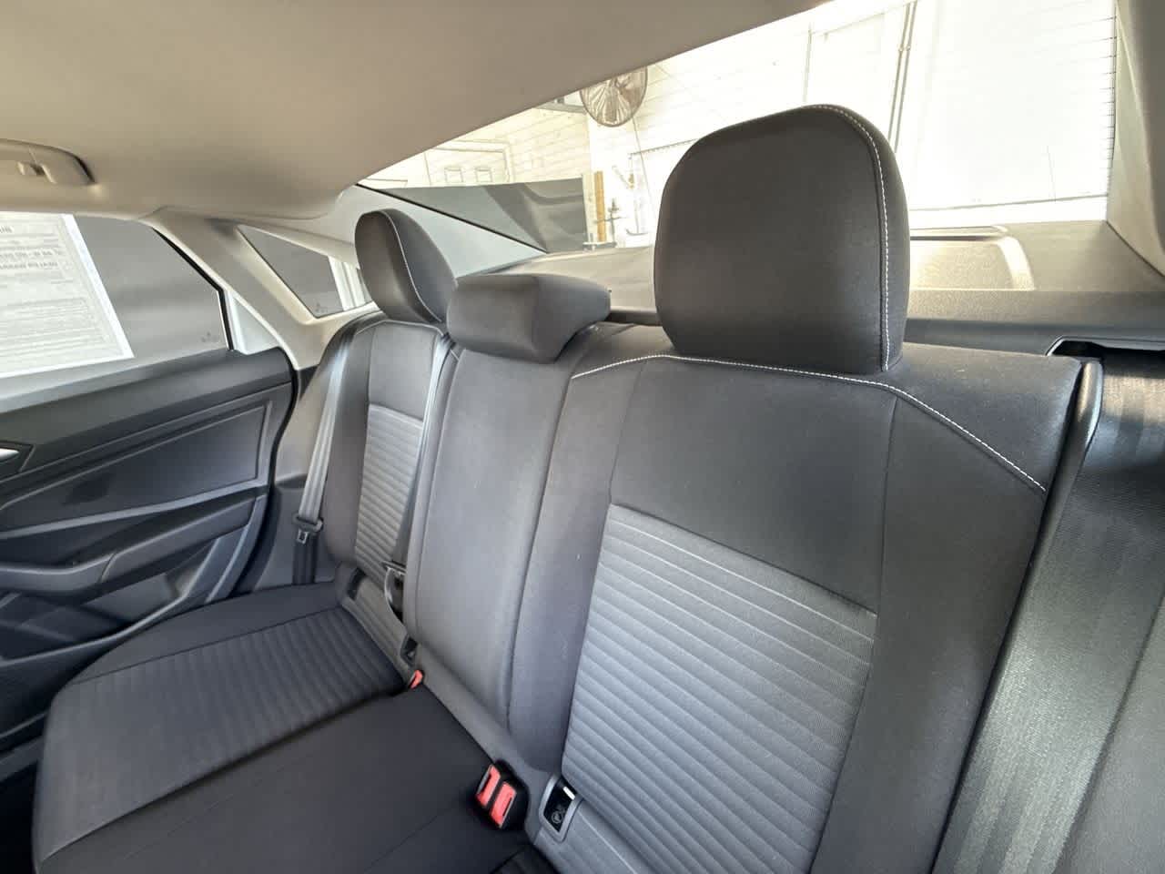 Thumbnail: 2023 Volkswagen Jetta - 22