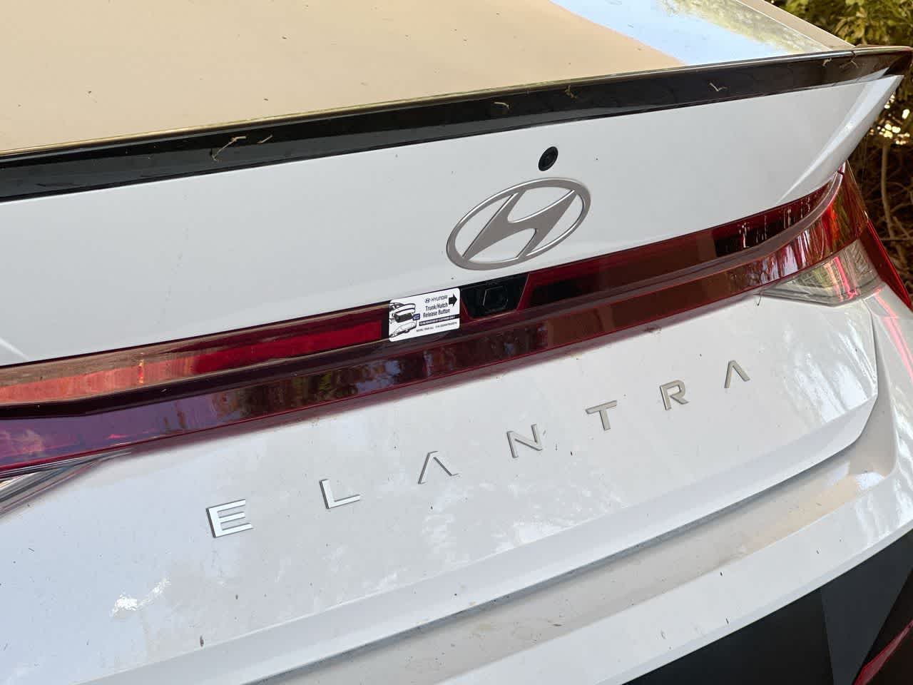 Thumbnail: 2026 Hyundai Elantra - 10