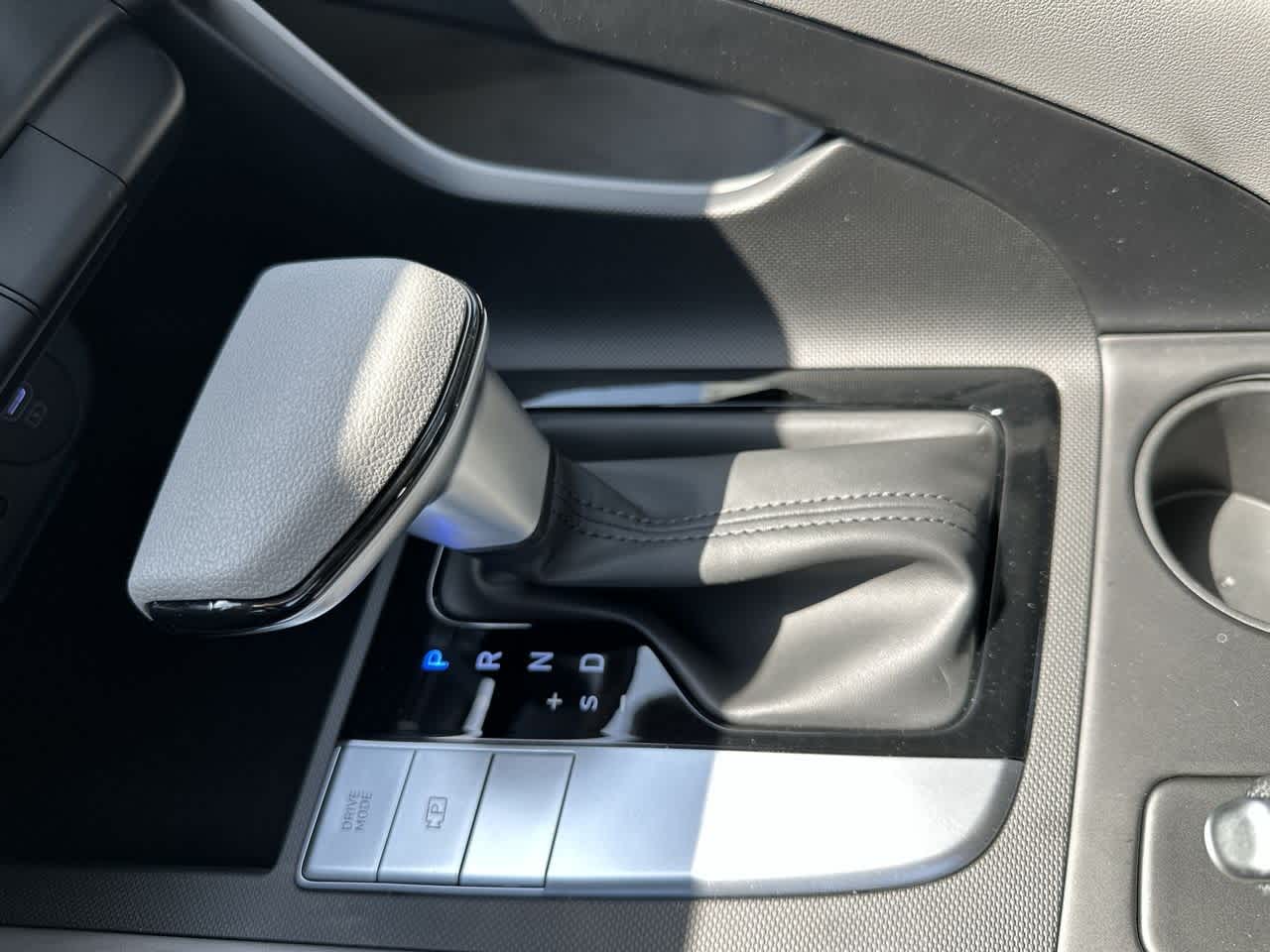 Thumbnail: 2025 Hyundai Elantra - 21