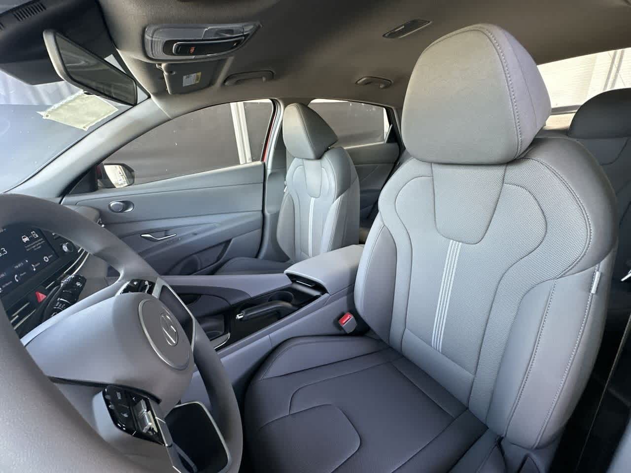 Thumbnail: 2025 Hyundai Elantra - 14