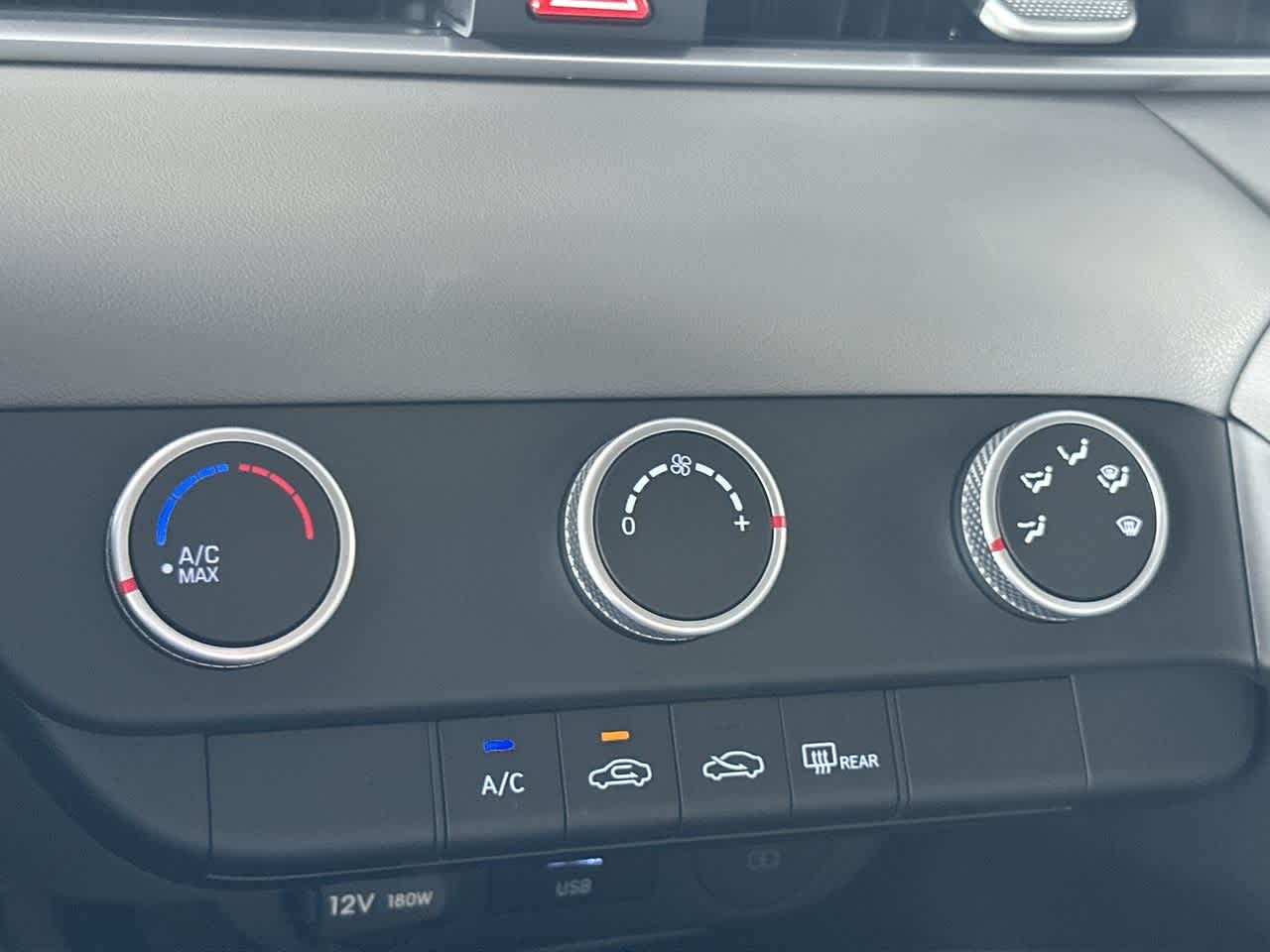 Thumbnail: 2025 Hyundai Elantra - 20