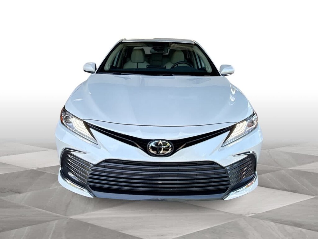 Used 2021 Toyota Camry XLE Sedan