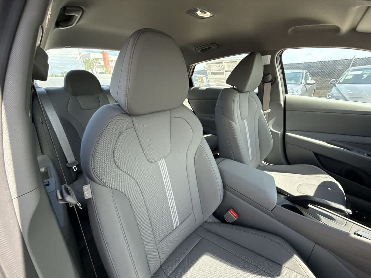 Thumbnail: 2025 Hyundai Elantra - 27