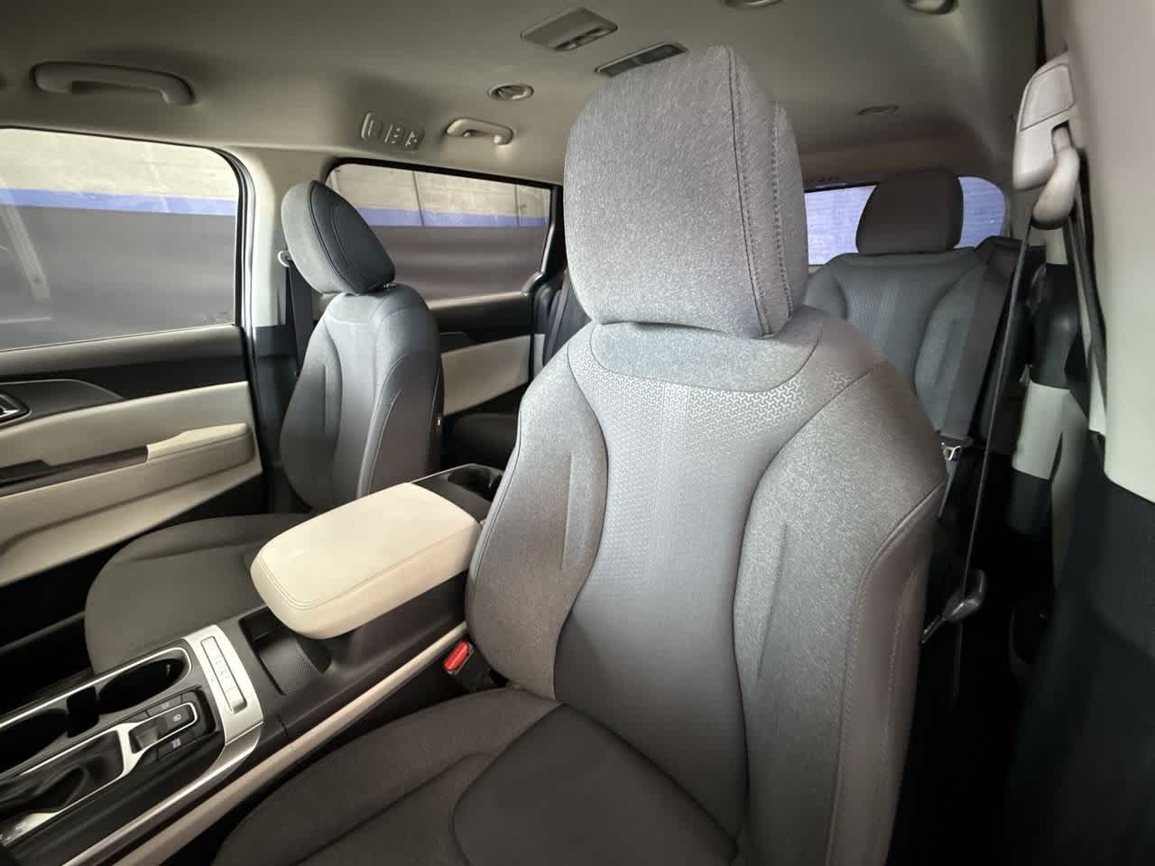 Thumbnail: 2024 Kia Carnival - 14