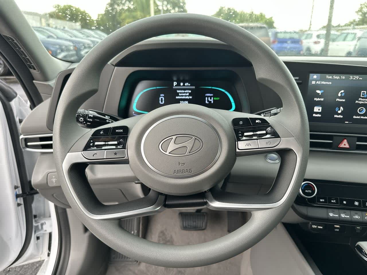 Thumbnail: 2025 Hyundai Elantra - 15