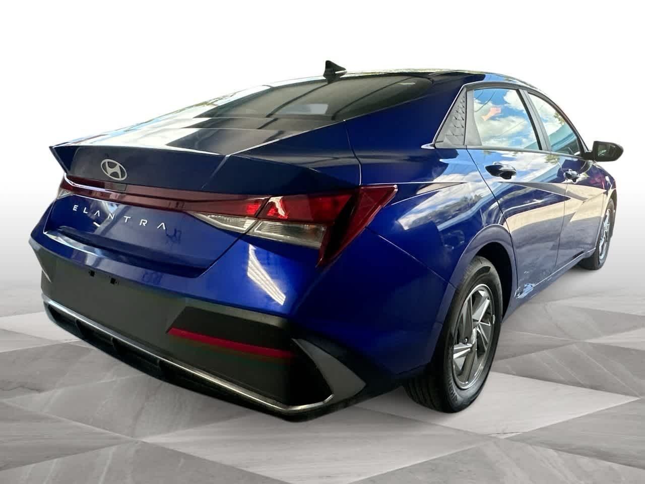 Thumbnail: 2025 Hyundai Elantra - 8