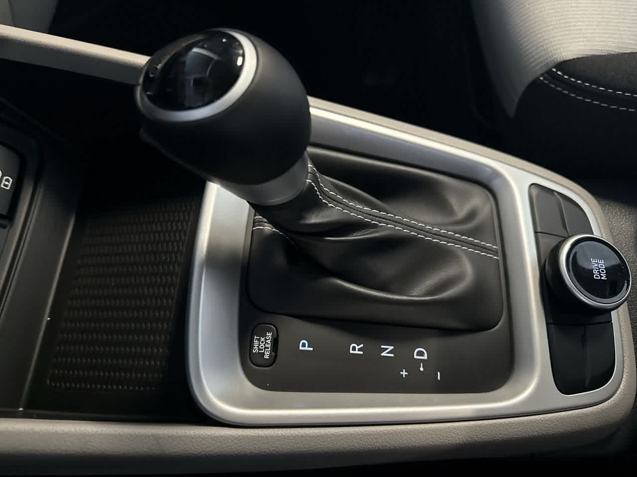 Thumbnail: 2025 Hyundai Venue - 21