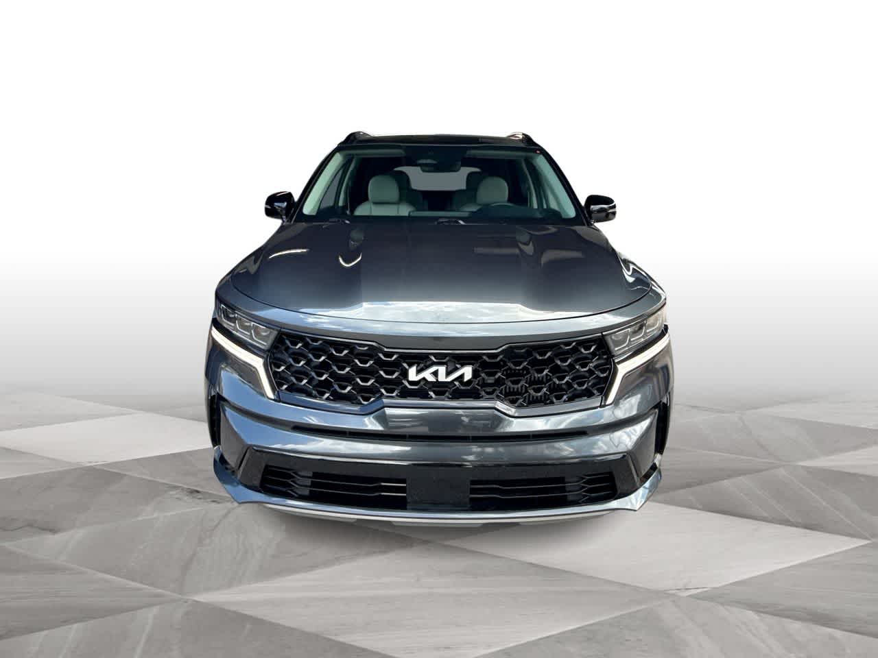 Thumbnail: 2023 Kia Sorento - 3