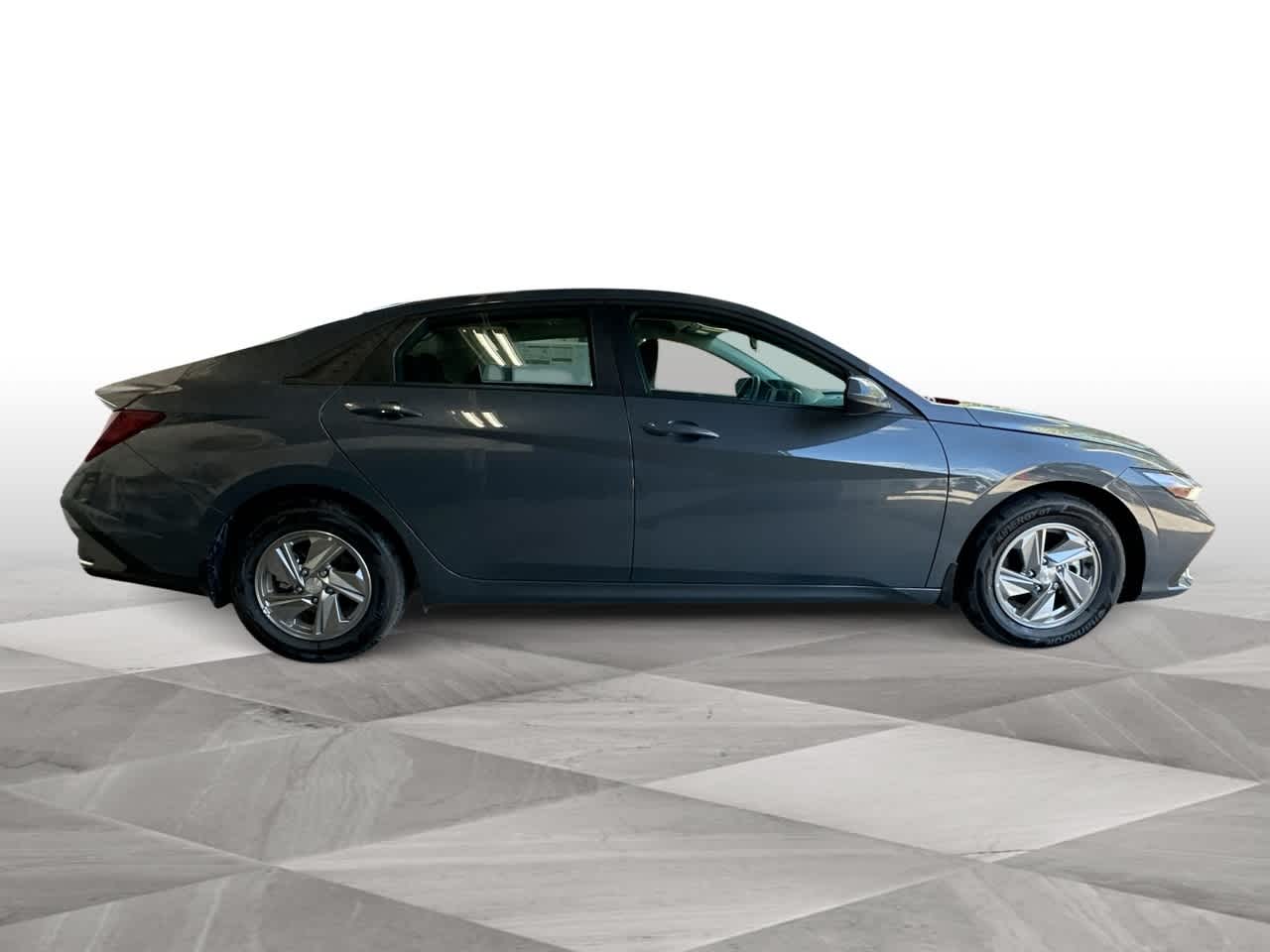 Thumbnail: 2025 Hyundai Elantra - 9