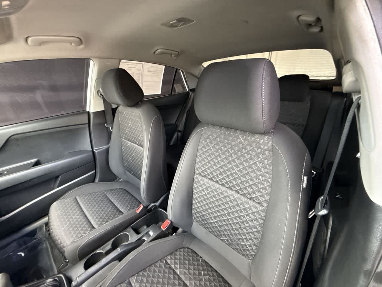 Thumbnail: 2023 Kia Rio - 14