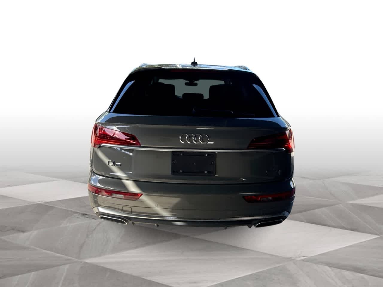 Thumbnail: 2023 Audi Q5 - 7