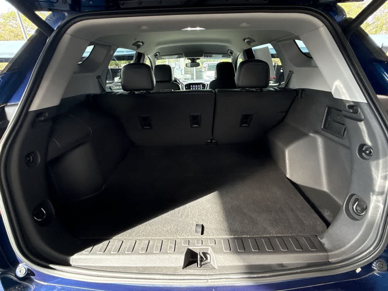 Thumbnail: 2023 GMC Terrain - 25