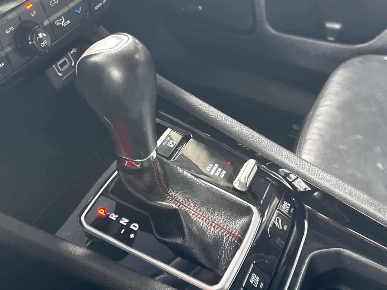 Thumbnail: 2022 Jeep Compass - 21