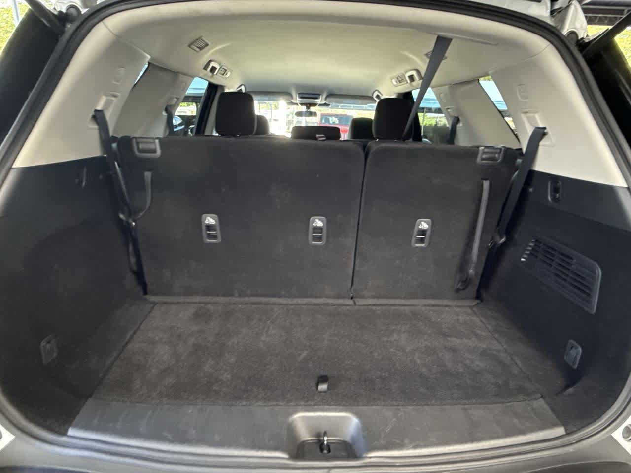 Thumbnail: 2024 Nissan Pathfinder - 25