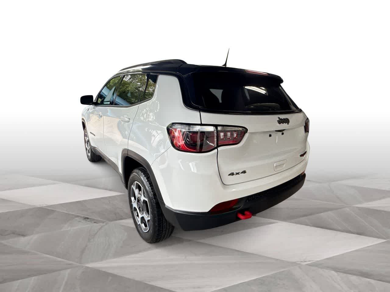 Thumbnail: 2022 Jeep Compass - 6