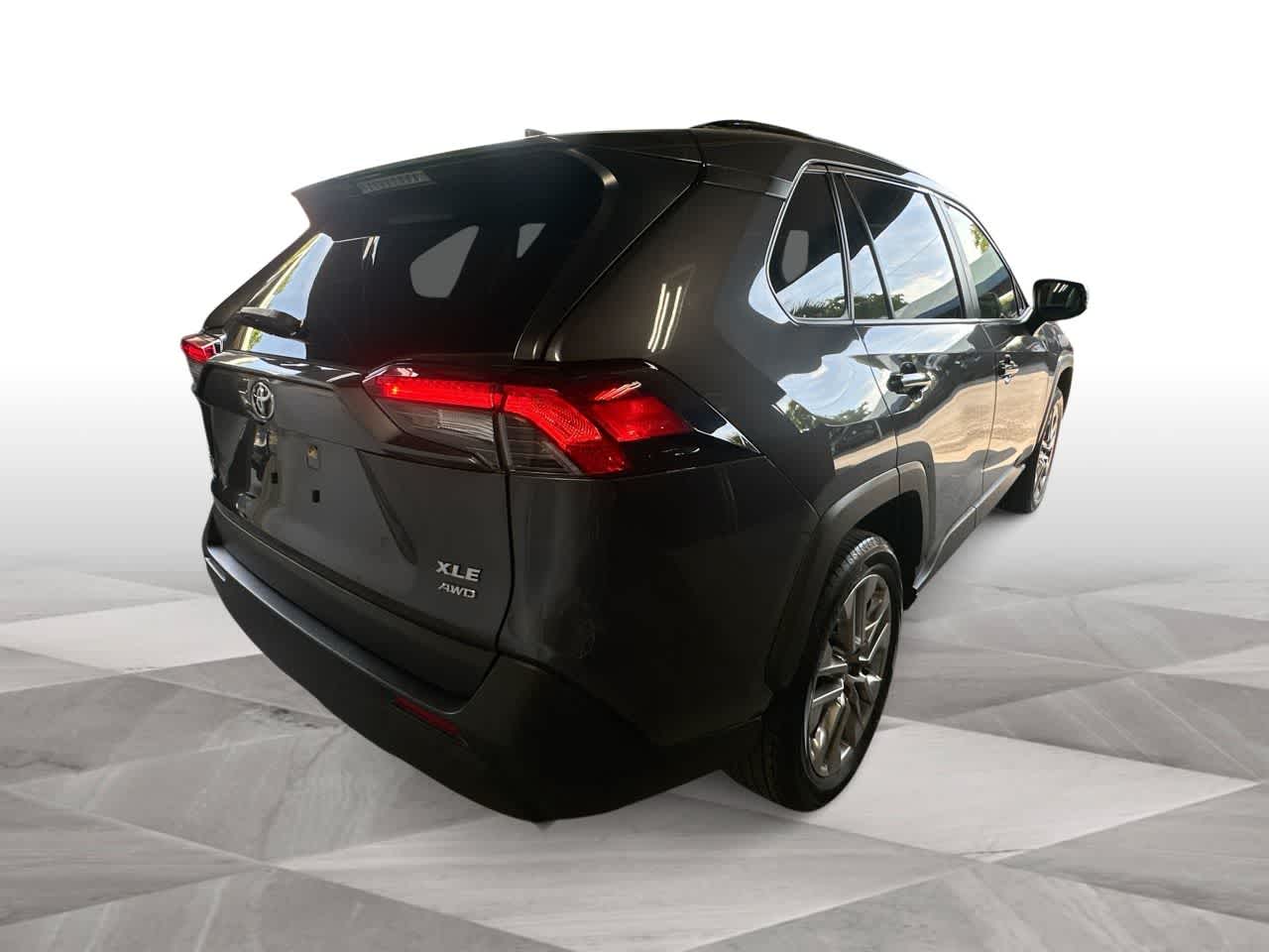 Thumbnail: 2023 Toyota RAV4 - 8