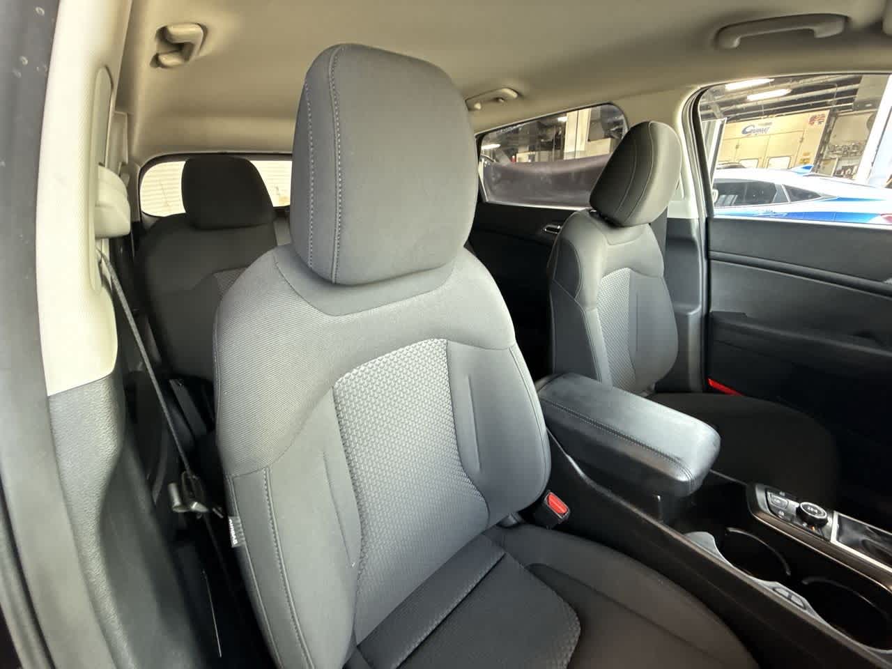 Thumbnail: 2023 Kia Sportage - 27