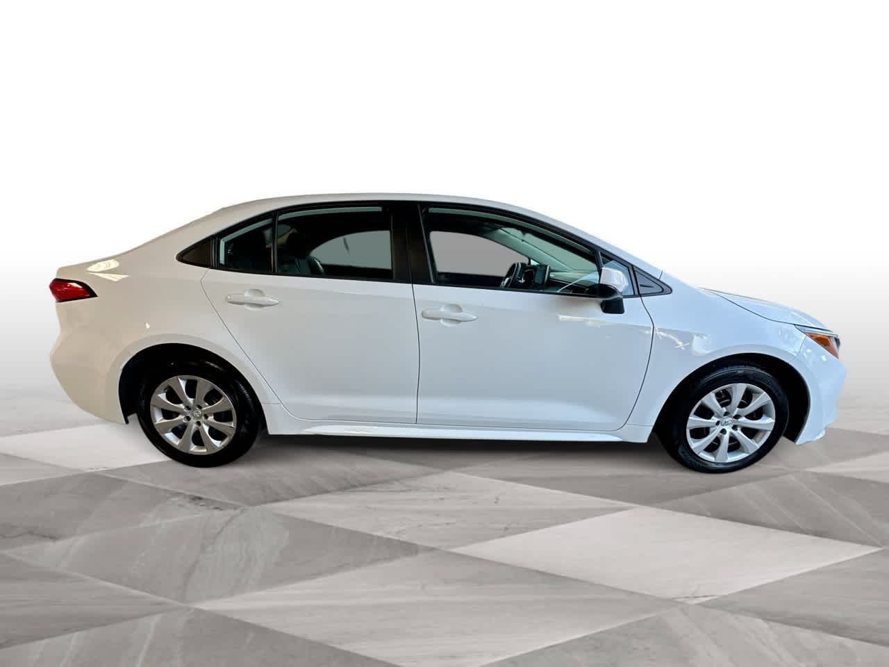 Thumbnail: 2021 Toyota Corolla - 9