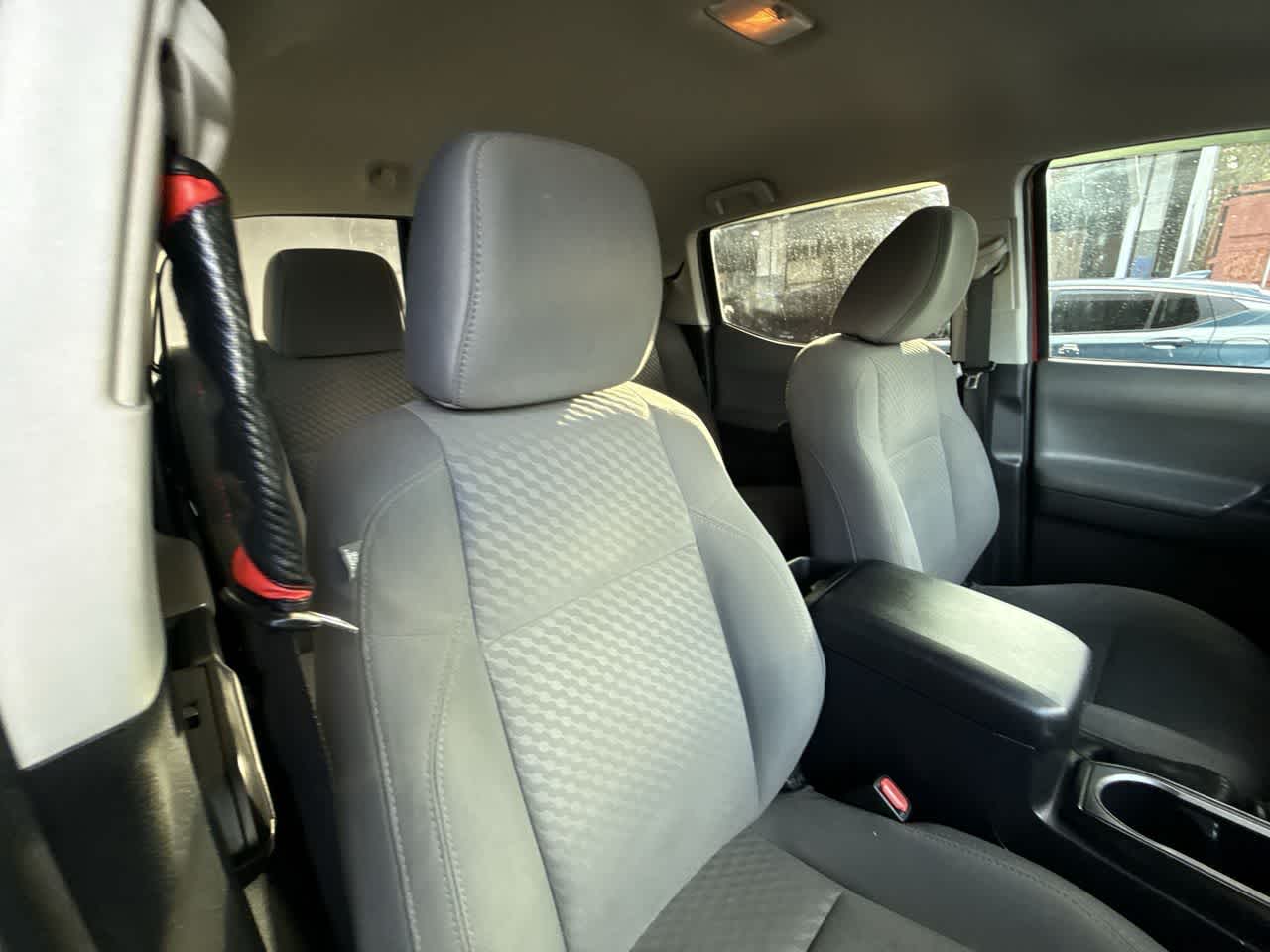 Thumbnail: 2022 Toyota Tacoma - 27