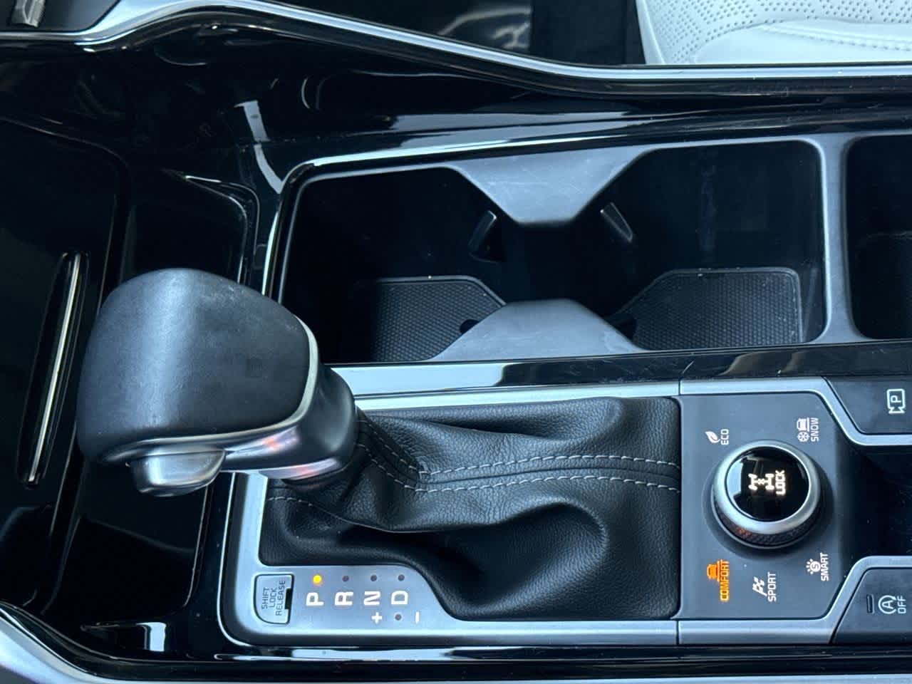 Thumbnail: 2023 Kia Sorento - 21