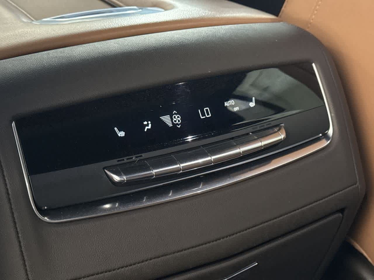 2021 Cadillac Escalade Sport 30