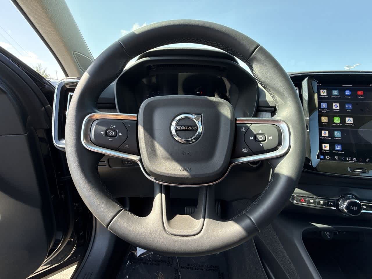 Thumbnail: 2024 Volvo XC40 - 15