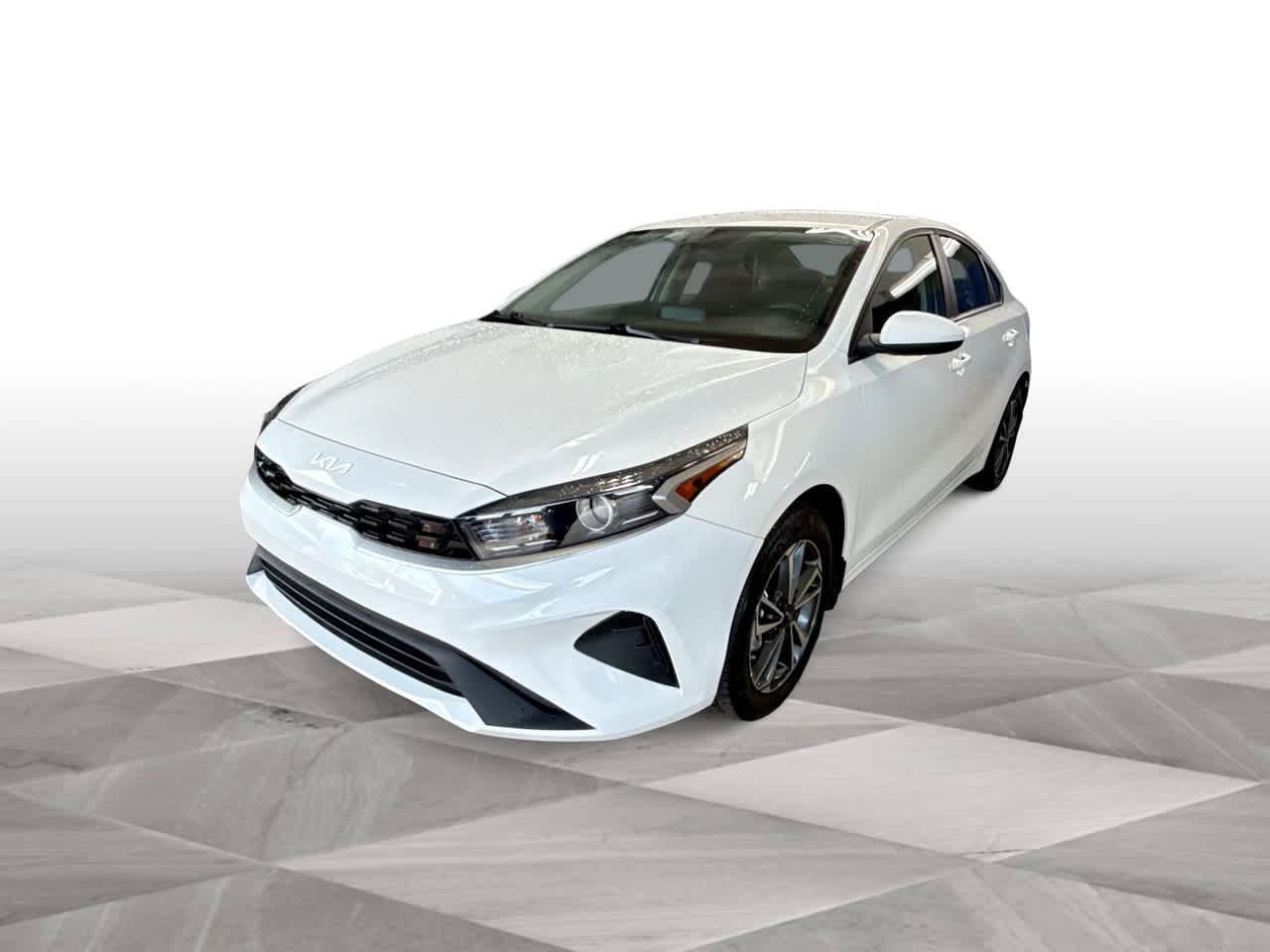 Thumbnail: 2024 Kia Forte - 4